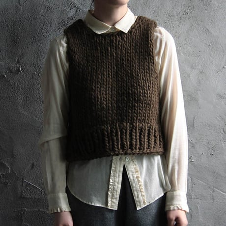 chiihao x nii-B peru vest khaki