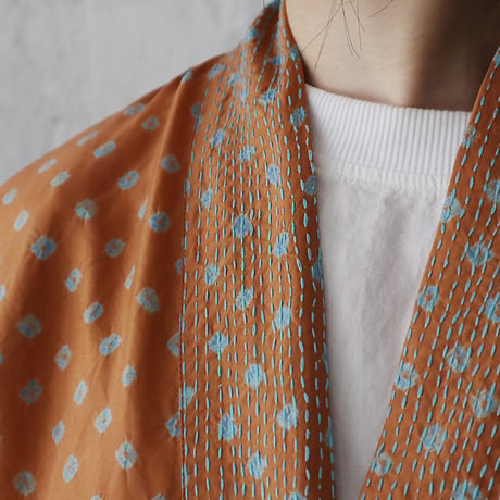 TOWAVASE silk robe Bonbon (camel)