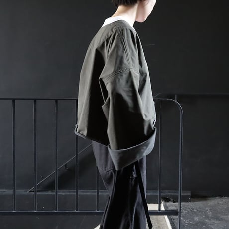.less bell sleeve pullover (khaki)