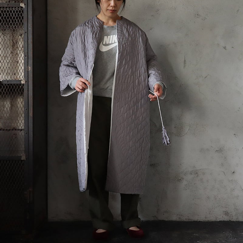 TOWAVASE silk quilt robe (gray) | nii-B | WEBSHOP