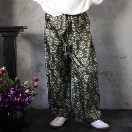 TOWAVASE sarasa silk pants charlotte (khaki)