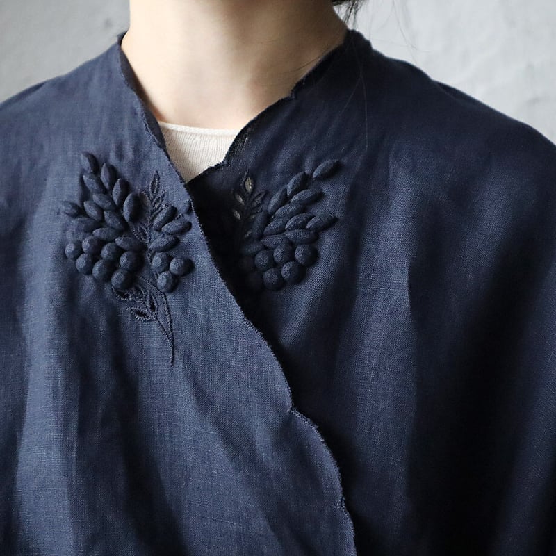 TOWAVASE Bon Voyage blouse (navy) | nii-B | WEB TOWAVASE Bon Voyage blouse (navy) | nii-B | WEB