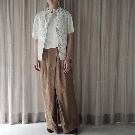 TOWAVASE Noix vest (White x gold)