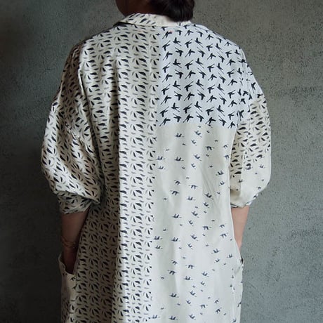 TOWAVASE Lu Cygne silk robe