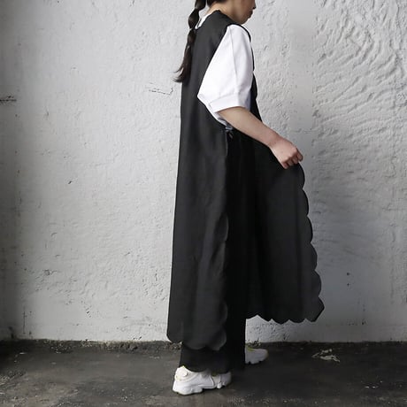 TOWAVASE Bon Voyage dress (black)