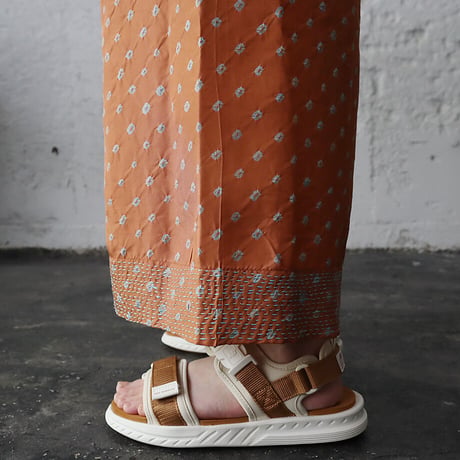TOWAVASE silk pants Bonbon (camel)
