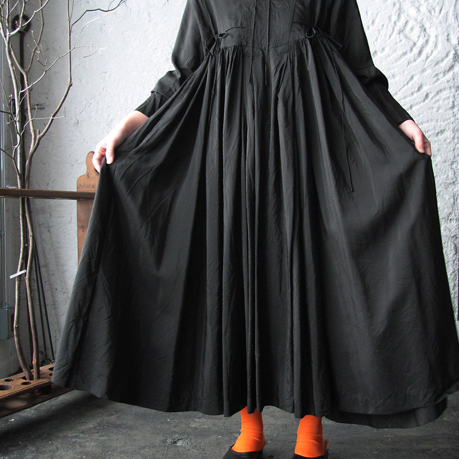 TOWAVASE トワヴァーズ　アルチザンドレス TOWAVASE Artisan dress (camel) | nii-B | WEBSHOP