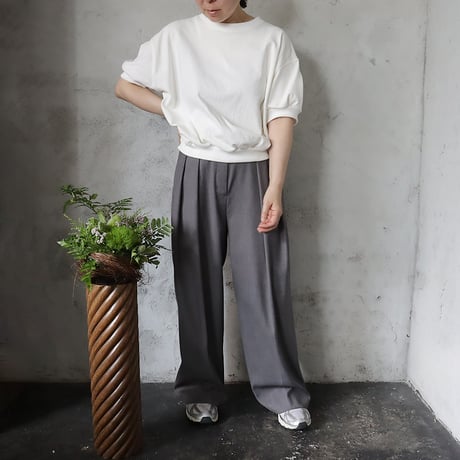 Le pivot halfsleeve sweat (offwhite/black)