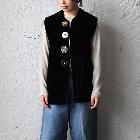 TOWAVASE La zabu vest jacket (black)