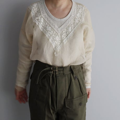 TOWAVASE jon leavers blouse (beige)