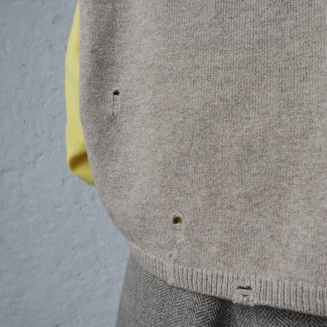 RYU KAGA damaged knit vest (beige)