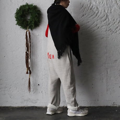 R&D.M.Co-  wool blanket  (offwhite / black)