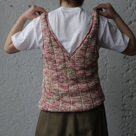 Tabrik knit vest (pinkmix)