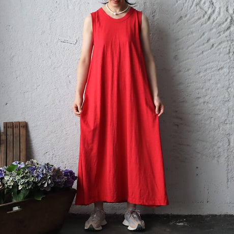 Le pivot tank one piece