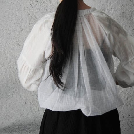 Tabrik bronze print blouse (white)