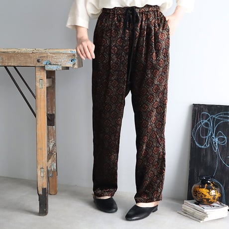 .less velvet tapered pants (brown)