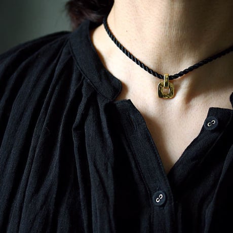 Tabrik linen blouse black