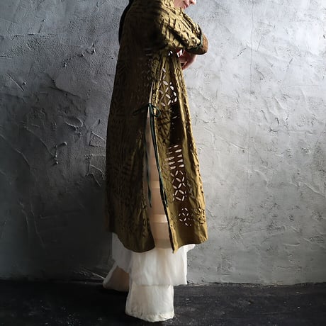 saruche hand cutwork long jacket (dark chai)