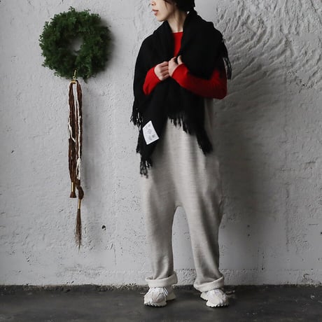 R&D.M.Co-  wool blanket  (offwhite / black)
