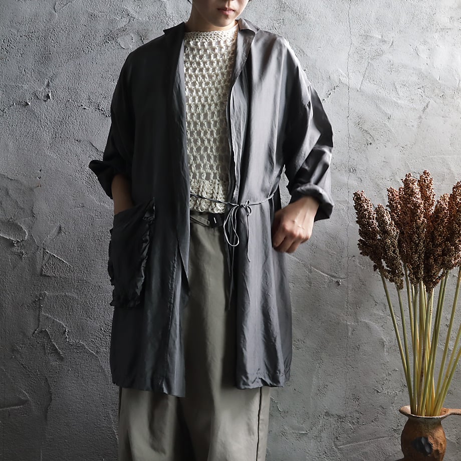 TOWAVASE Volant silk short robe (dark gray) | n