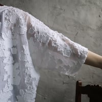 .less cut jacquard blouse (white)