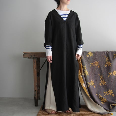 COUNTERPOINT linen dress (black)
