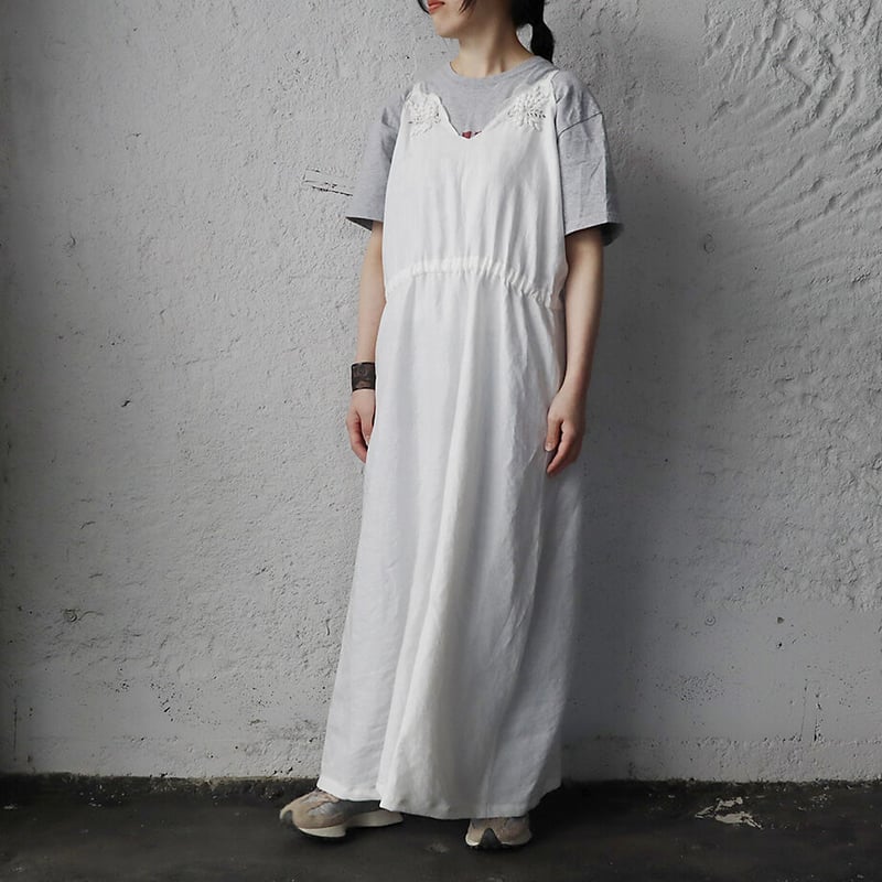 TOWAVASE Bon Voyage dress (white) | nii-B | WEB...