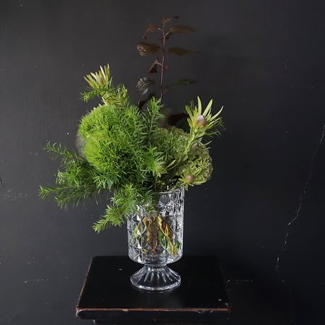 cutting glass flower vase (square)