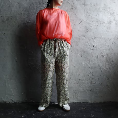 Le pivot flower print  rough pants (beige mix)