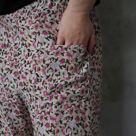 Le pivot flower print  rough pants (pink mix)