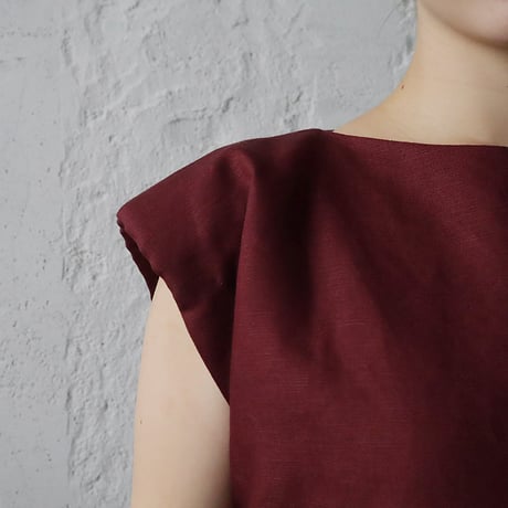 NOTA shoulder dress (bordeaux)