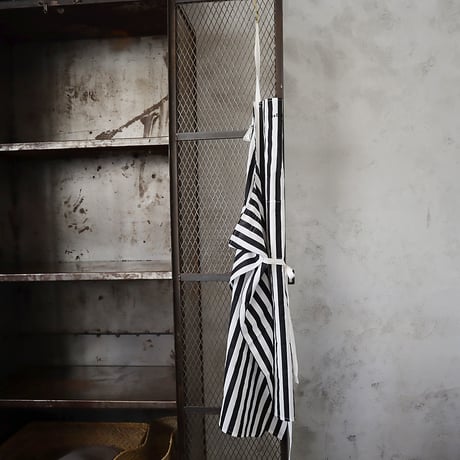R&D.M.Co- deck-chair stripe apron(black)