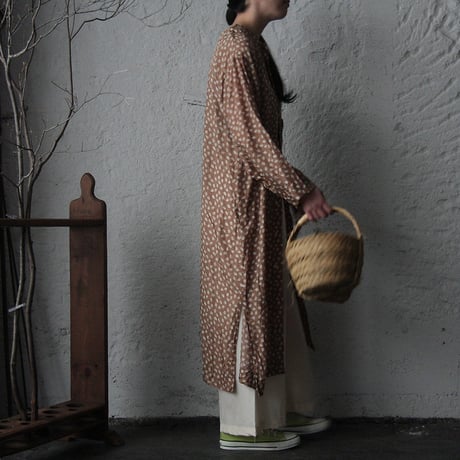 TOWAVASE Sarasa shirts dress (camel)