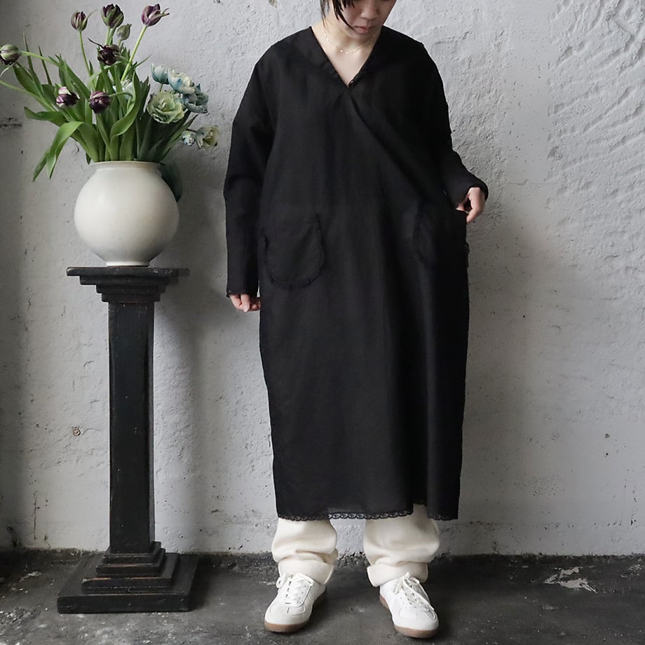 TOWAVASE Leavers dress (black) | nii-B | WEBSHOP
