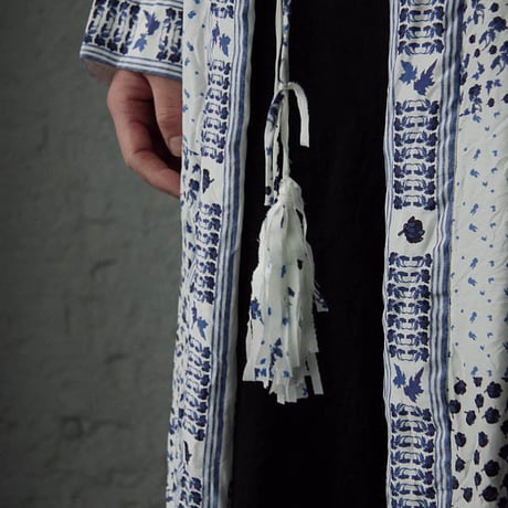 TOWAVASE ceramic blue robe