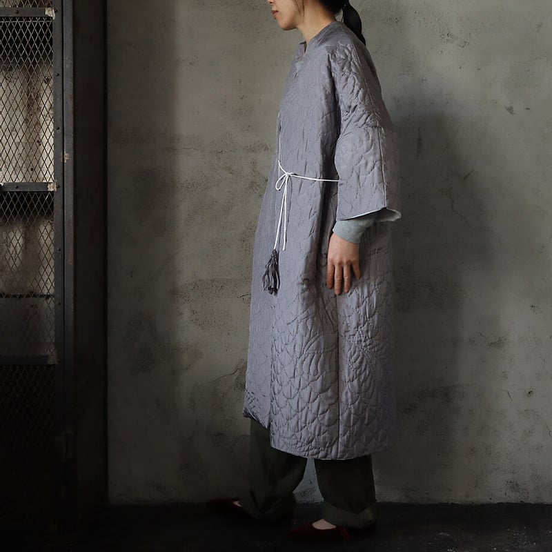 TOWAVASE silk quilt robe (gray) | nii-B | WEBSHOP