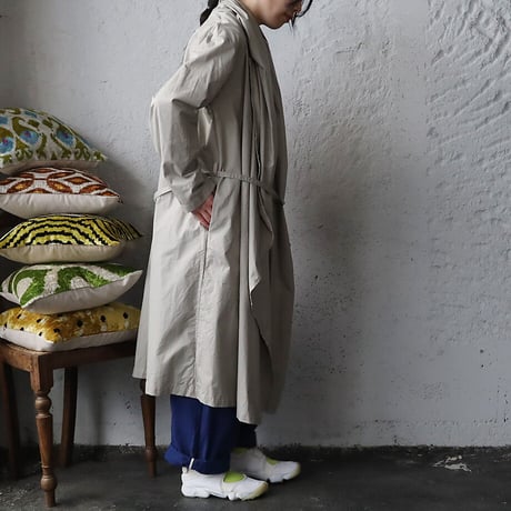 .less robe coat (beige)