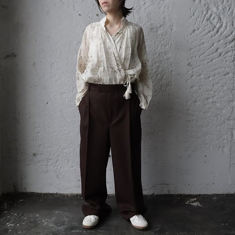 Tabrik 2way blouse (logwood/natural)
