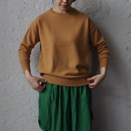 Le pivot pure wool crew neck sweater (camel)