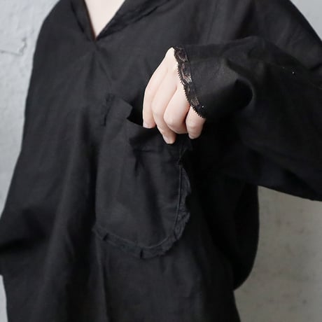 TOWAVASE Leavers blouse (black)