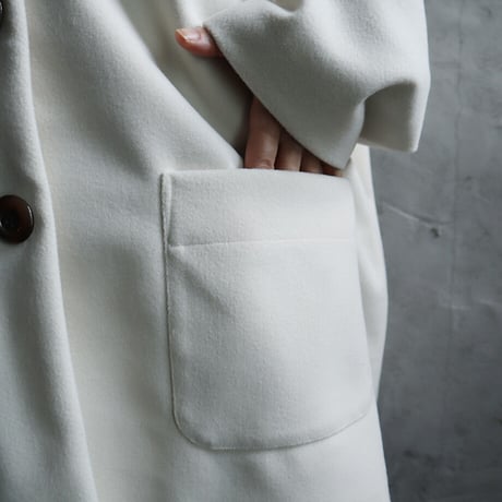 .less  cocoon coat (offwhite)