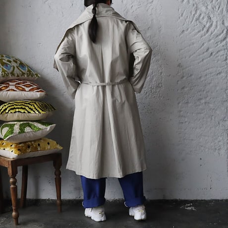 .less robe coat (beige)