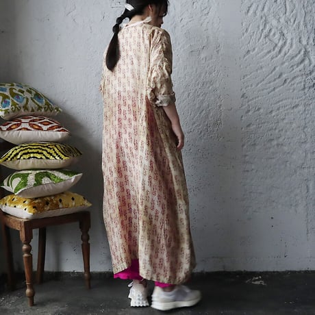 TOWAVASE Sarasa dress Charlie (camel)