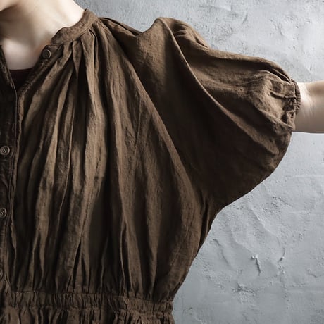 Tabrik linen puff blouse (doro-zome)