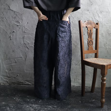 .less cut jacquard pants (navy)