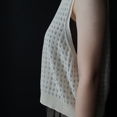 NOUVELLES DU PARADIS openwork knit vest (ivory)