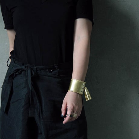 chiihao x nii-B tassel bangle gold