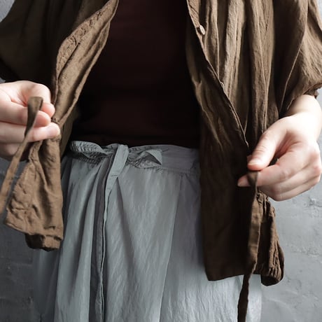 Tabrik linen puff blouse (doro-zome)