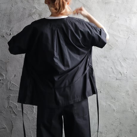 .less dogi jacket (black)