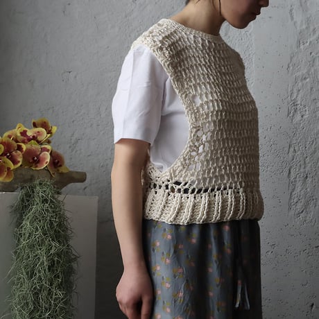 MAYDI knit vest RED (ecru)